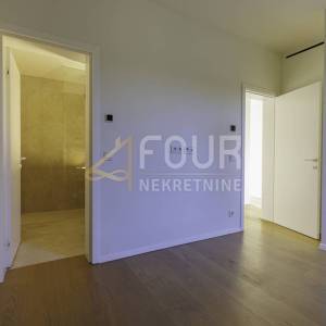 Istra, Umag - okolica, stan - luksuzni resort, 1. red do mora