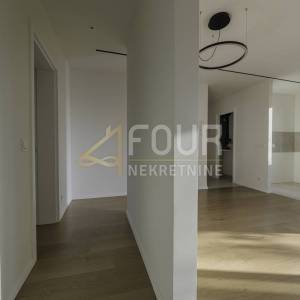 Istra, Umag - okolica, stan - luksuzni resort, 1. red do mora