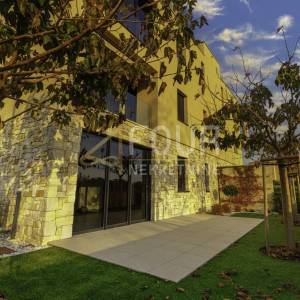 Istra, Umag - okolica, stan - luksuzni resort, 1. red do mora