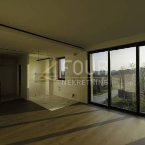 Istra, Umag - okolica, stan - luksuzni resort, 1. red do mora