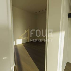 Istra, Umag - okolica, stan - luksuzni resort, 1. red do mora