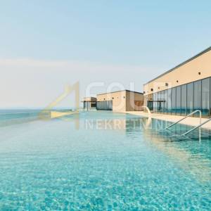 Istra, Umag - okolica, vila s bazenom - luksuzni resort!