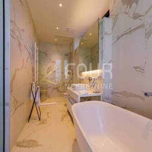 Istra, Umag - okolica, vila s bazenom - luksuzni resort!