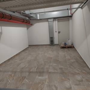 Iznajmljujem garažu na Trešnjevci u neposrednoj blizini Trešnj. placa.