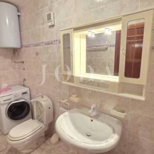 Jadranovo dvosobni stan 150m od mora