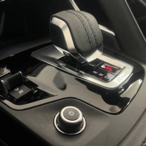 Jaguar E-Pace 2.0 SE MHEV - 3 godine jamstva