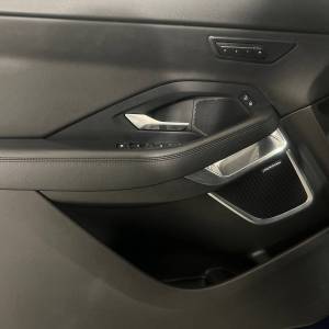 Jaguar E-Pace 2.0 SE MHEV - 3 godine jamstva