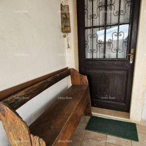 Kamena istarska kuća u Brtonigli