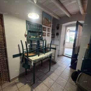 Kamena istarska kuća u Brtonigli