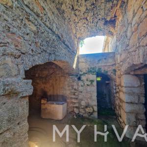 Kamena Kuća u Vrbanju sa Vrtom i Terasom