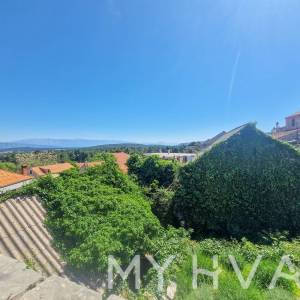 Kamena Kuća u Vrbanju sa Vrtom i Terasom