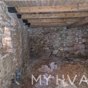 Kamena Kuća u Vrbanju sa Vrtom i Terasom