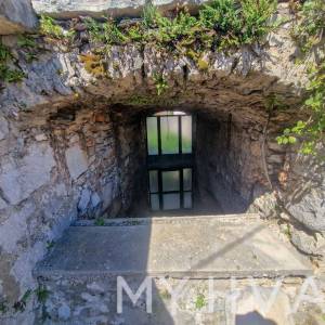 Kamena Kuća u Vrbanju sa Vrtom i Terasom