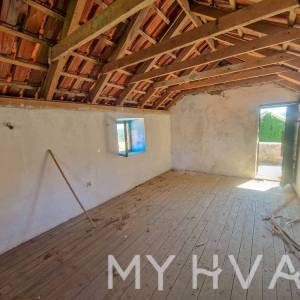 Kamena Kuća u Vrbanju sa Vrtom i Terasom