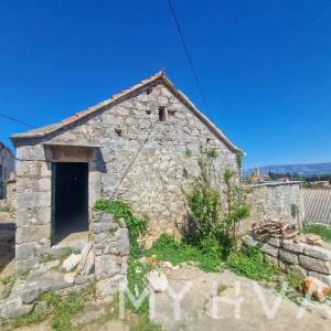 Kamena Kuća u Vrbanju sa Vrtom i Terasom