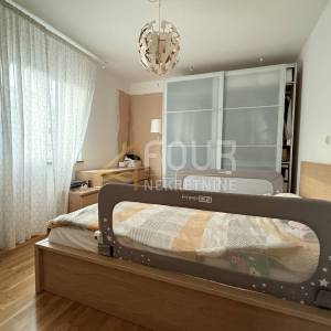 Kastav, Rešetari, 99.77m2, etaža, 3s+db, uređena okućnica