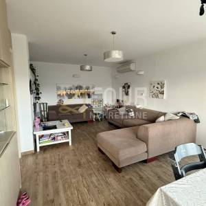 Kastav, Rešetari, 99.77m2, etaža, 3s+db, uređena okućnica