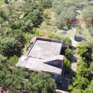 Kaštel Lukšić kuća 219 m2 + parcela 2993 m2 intimna lokacija - top 