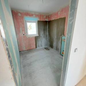 Kaštel Sućurac – 2-soban stan, garažno mjesto, otvoren pogled na more