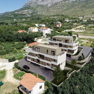 Kaštel Sućurac – 2-soban stan, garažno mjesto, otvoren pogled na more