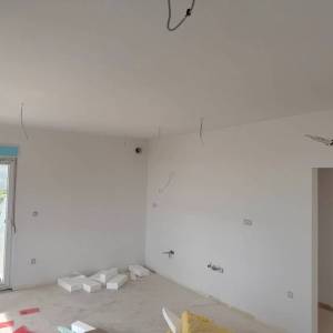 Kaštel Sućurac – 2-soban stan, garažno mjesto, otvoren pogled na more