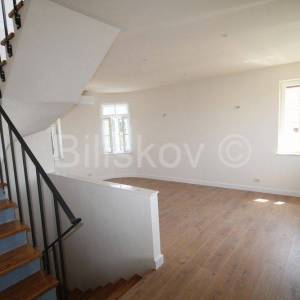 Kaštel Sućurac, renovirana kamena kuća s pogledom na more,195m2