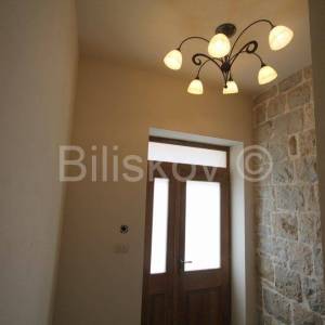 Kaštel Sućurac, renovirana kamena kuća s pogledom na more,195m2