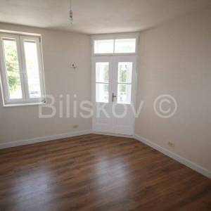 Kaštel Sućurac, renovirana kamena kuća s pogledom na more,195m2