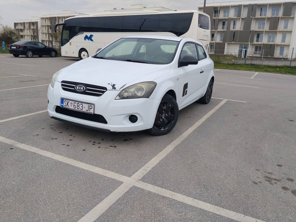 KIA cee'd 1.4 cvvt