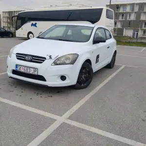 KIA cee'd 1.4 cvvt