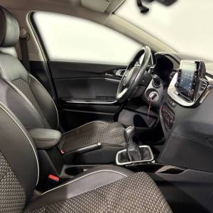 Kia XCeed 1.5 T-GDI ISG EX WAY M/T