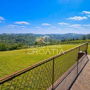 Klijet na velikom i širokom zemljištu!