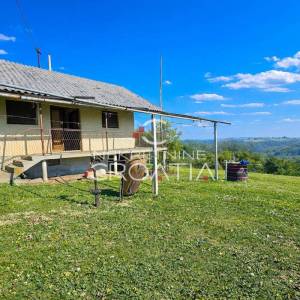 Klijet na velikom i širokom zemljištu!