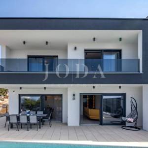 Kostrena -  dvojna kuća s bazenom i pogledom na more