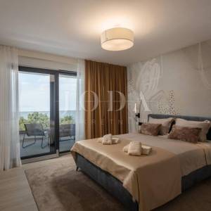 Kostrena -  dvojna kuća s bazenom i pogledom na more