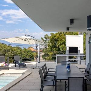 Kostrena -  dvojna kuća s bazenom i pogledom na more