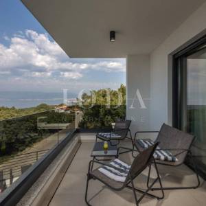 Kostrena -  dvojna kuća s bazenom i pogledom na more