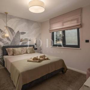 Kostrena -  dvojna kuća s bazenom i pogledom na more