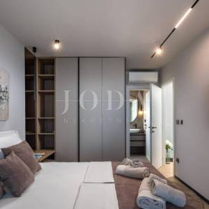 Kostrena - Ekskluzivna samostojeća vila s unutarnjim i vanjskim bazenom