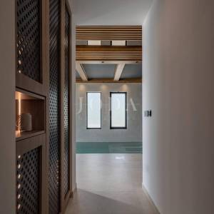 Kostrena - Ekskluzivna samostojeća vila s unutarnjim i vanjskim bazenom