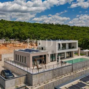 Kostrena - Ekskluzivna samostojeća vila s unutarnjim i vanjskim bazenom