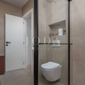 Kostrena - Ekskluzivna samostojeća vila s unutarnjim i vanjskim bazenom