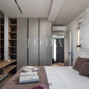 Kostrena - Ekskluzivna samostojeća vila s unutarnjim i vanjskim bazenom