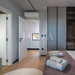 Kostrena - Ekskluzivna samostojeća vila s unutarnjim i vanjskim bazenom