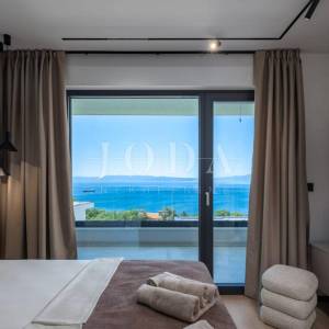 Kostrena - Ekskluzivna samostojeća vila s unutarnjim i vanjskim bazenom