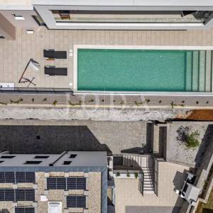 Kostrena - Ekskluzivna samostojeća vila s unutarnjim i vanjskim bazenom