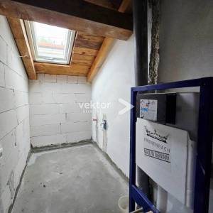 Kostrena, kuća u nizu s pogledom na more