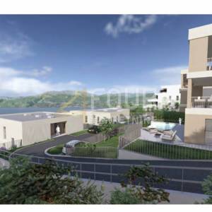 Kostrena, kvalitetna novogradnja, dvoetažni 4s+db, bazen