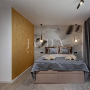 Kostrena - moderna dvojna kuća s bazenima i pogledom na more