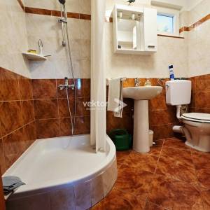 Kostrena – uređena šarmantna kuća u nizu, odmah useljiva